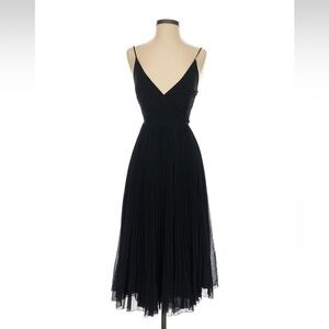 Aritzia Wilfred Beaune Pleated Skirt Full Wrap Black Dress - NWOT - Size XXS